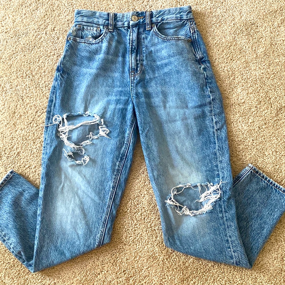 american eagle mom jeans
